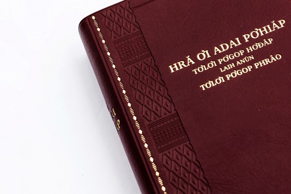 Kinh Thánh tiếng Gia Rai